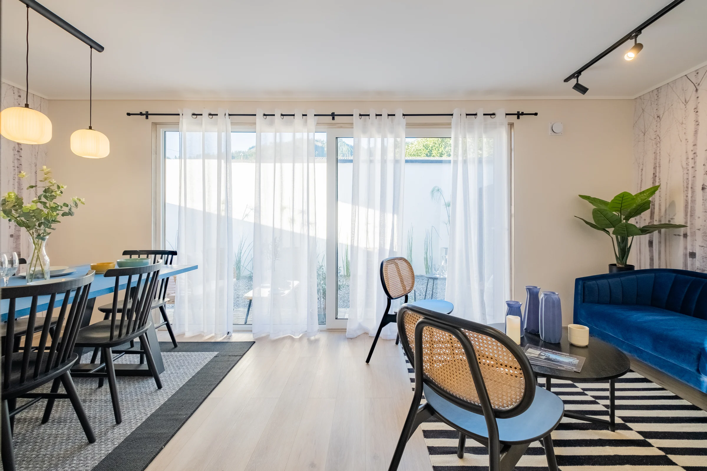 Living conectado al exterior, trabajo realizado por Raisa en Santo Domingo